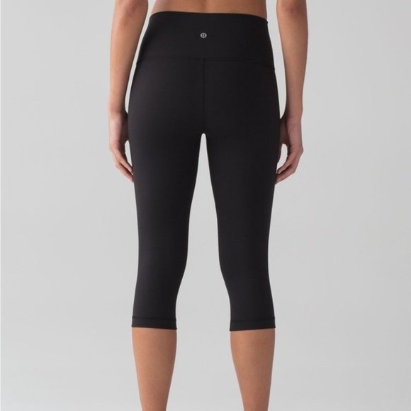 Lululemon Wunder Under Hi-Rise 1/2 Tight Full-On Luxtreme 17 Black Size 6 - Picture 13 of 13